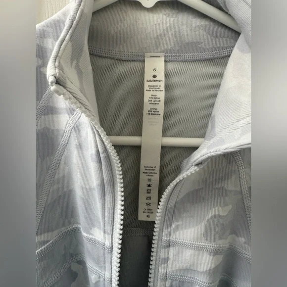 Lululemon Define Jacket - Picture 5 of 11